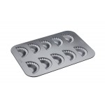 Chicago Metallic Professional Non Stick Pasty Mould Pan / Turnover Maker with Pasty Press Tool, Carbon Steel, 40 x 28 x 2 cm, 2 Piece Set