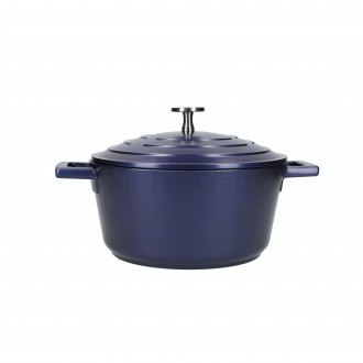 Master Class Lightweight 2.5 Litre Casserole Dish with Lid - Metallic Blue