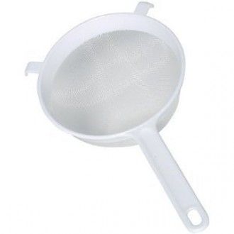 Kitchen Craft Round Nylon Mesh Plastic Strainer, 18cm