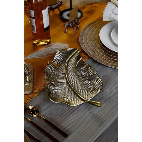 Shop quality Artesà Gold Palm Leaf Plate, Cast Aluminium Serving Platter with Gold-Coloured Finish, 33 x 18.5cm in Kenya from vituzote.com Shop in-store or online and get countrywide delivery!