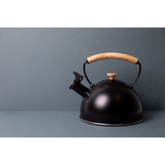 La Cafetière Whistling Kettle, 1.6L, Black