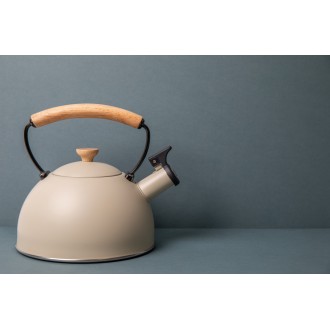 La Cafetière Latte Whistling Kettle with Wooden Handle, 1.6L