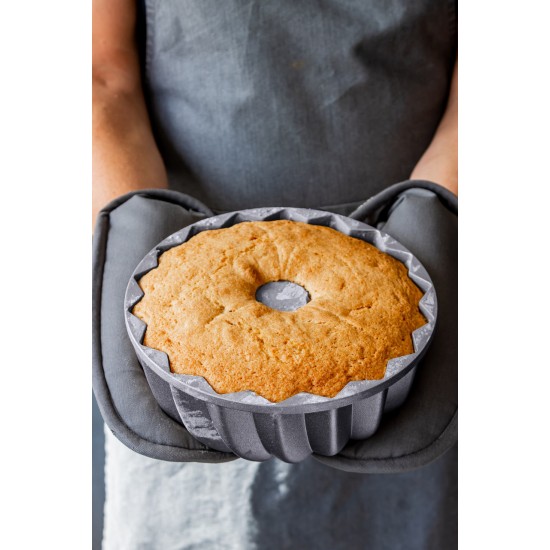 Shop quality MasterClass Non-Stick Cast Aluminium Decorative Cake Tin, Swirl in Kenya from vituzote.com Shop in-store or online and get countrywide delivery!