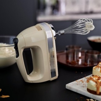 KitchenAid 9 Speed Hand Mixer, Cream