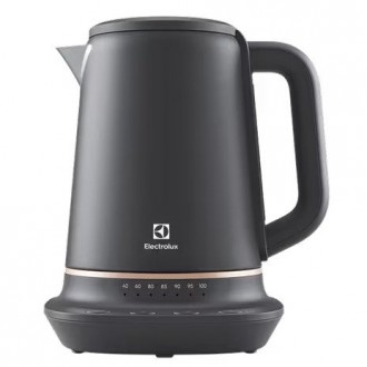 ElectroLux Ultimate Taste 700 Electric kettle 1.7 Litres-Black