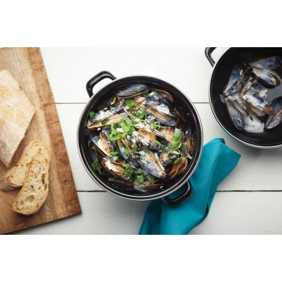 Shop quality World of Flavours Mediterranean Large Mussels Pot, 5.5-litre capacity in Kenya from vituzote.com Shop in-store or online and get countrywide delivery!