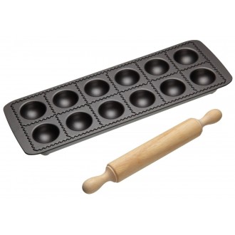 World of Flavours Ravioli Non Stick Tray + Free Rolling Pin