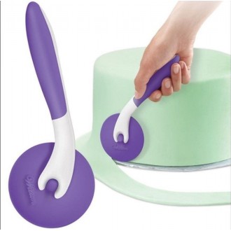 Wilton Decorate Smart Fondant Trimmer