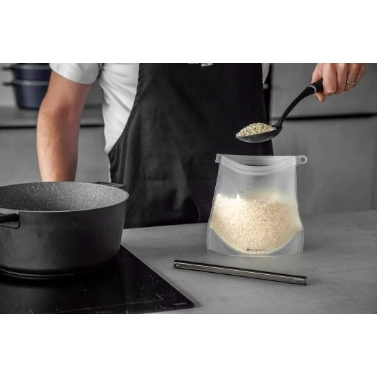 MasterClass 1.5-Litre Reusable Food Bag with Leakproof and Airtight Seal, BPA-Free Silicone, MCFBAG1500 Shop quality MasterClass 1.5-Litre Reusable Food Bag with Leakproof and Airtight Seal, BPA-Free Silicone in Kenya from vituzote.com Shop in-store or online and get countrywide delivery!